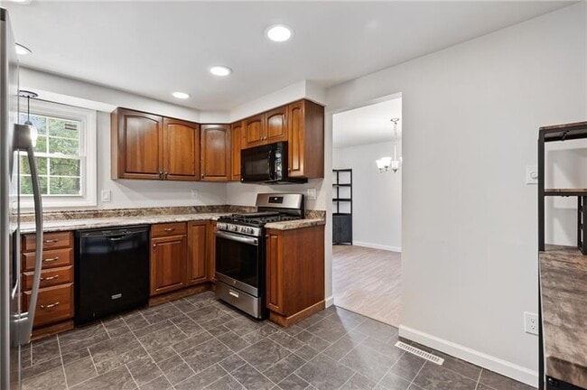 Building Photo - 2609 Fox Chase Ct