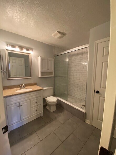 updated bathroom - 5 W Lincoln St