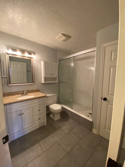 updated bathroom - 5 W Lincoln St