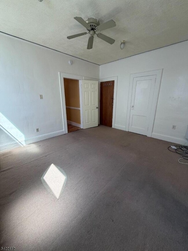 Building Photo - 656 N 7th St