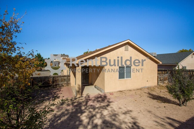 Building Photo - ****LEASE PENDING****PLEASE APPLY AT YOUR ...