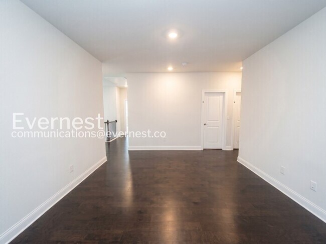 Building Photo - 309 Caledonia Ct