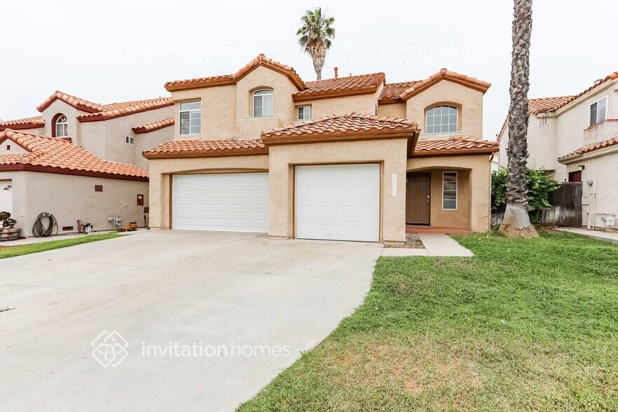 Primary Photo - 40032 White Leaf Ln