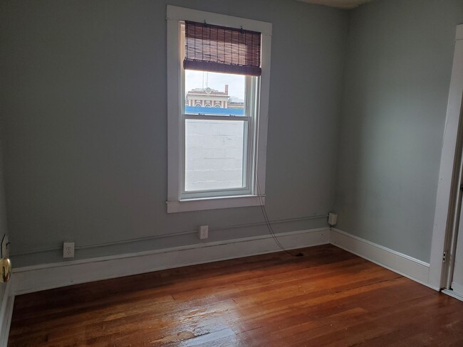 Building Photo - 3 Bedroom, 1 Bath in Manheim Township Scho...