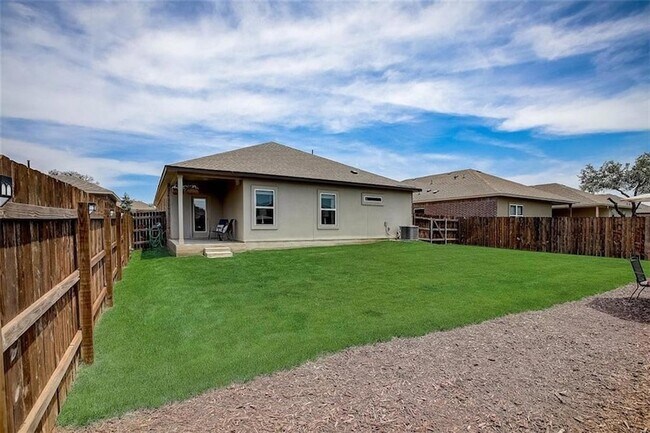 Building Photo - 4316 Rockbrook Farms Ln