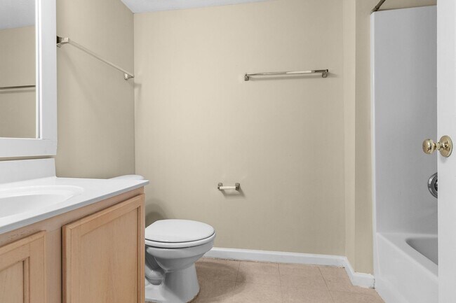 Building Photo - Spacious 3-Bed, 2.5-Bath Home – In-Unit Laundry, 2-Car Garage, and Pet Friendly