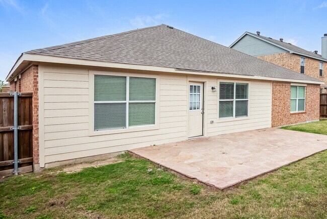 Building Photo - 105 Cherokee Dr