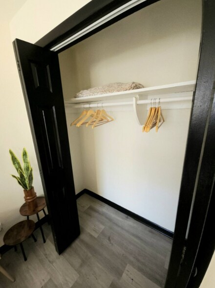 Building Photo - 361 Cherry St