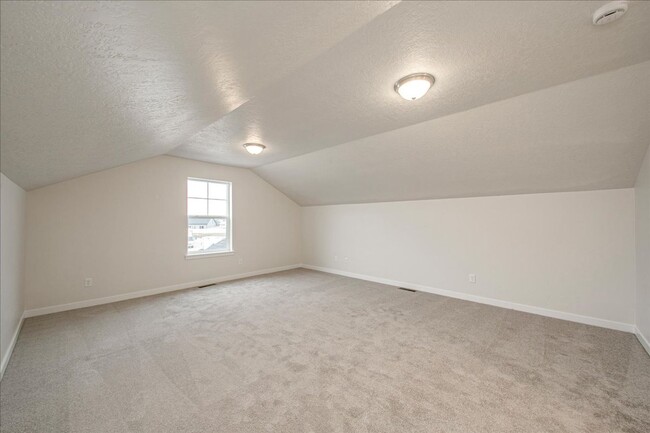 Building Photo - New Construction Nampa Home - Close to fre...