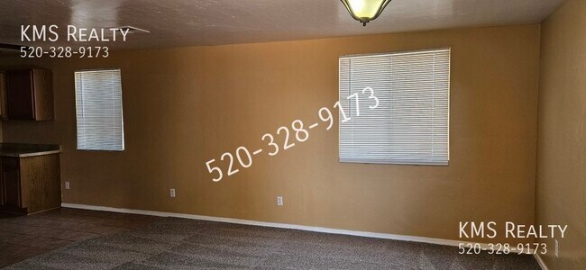 Building Photo - 3536 E Blacklidge Dr