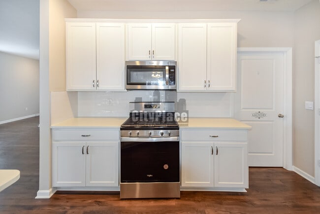 Building Photo - 1723 S Centennial Ave