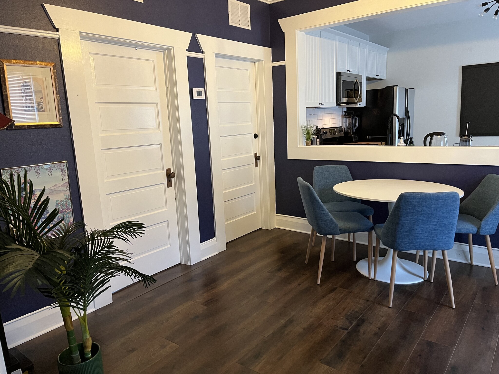 Building Photo - 402 E North St