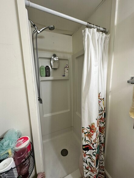 Building Photo - 414 Fairchild Ave