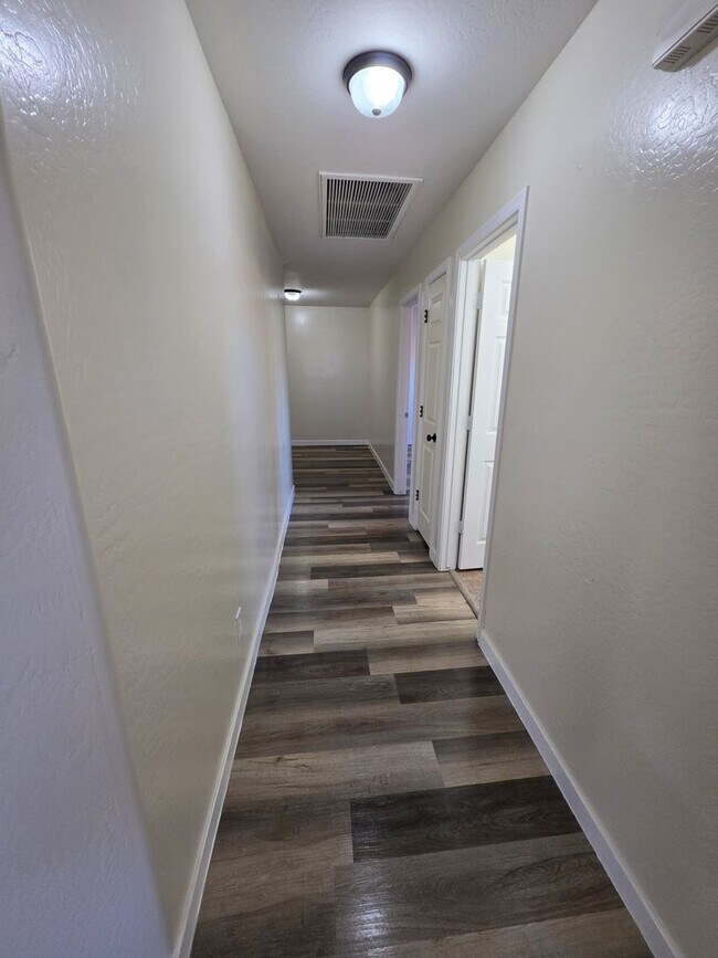 Building Photo - 3924 N Wicca Way