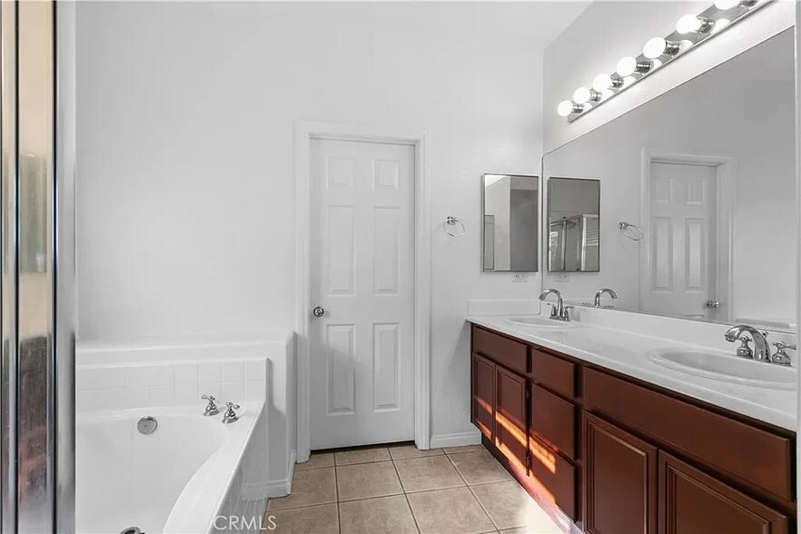 Building Photo - 1673 Jade Moon Ln