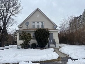 Building Photo - 19 Summerhill Ave