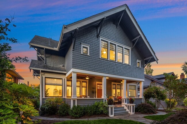 Building Photo - Mt. Baker Home
