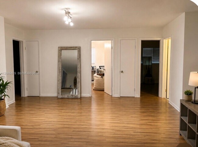 Building Photo - 4202 NW 76th Ave