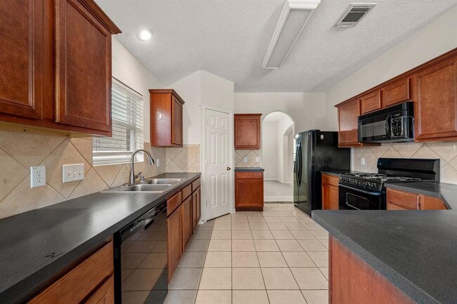 Building Photo - 16627 Sperry Gardens Dr