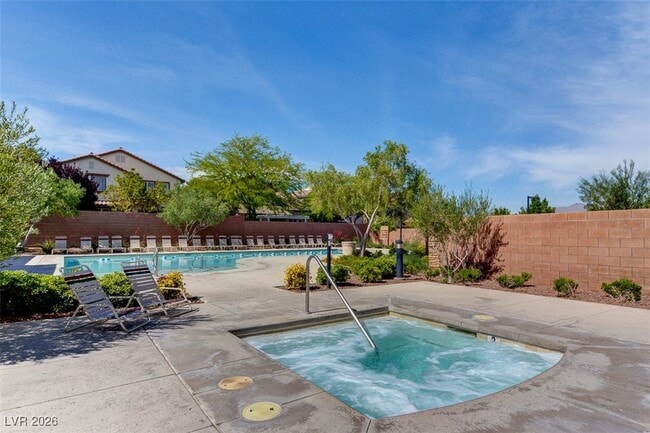 Building Photo - 10625 Mt Jefferson Ave