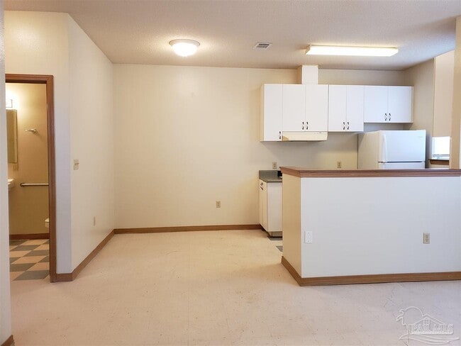 Building Photo - 5020 Lillian Hwy