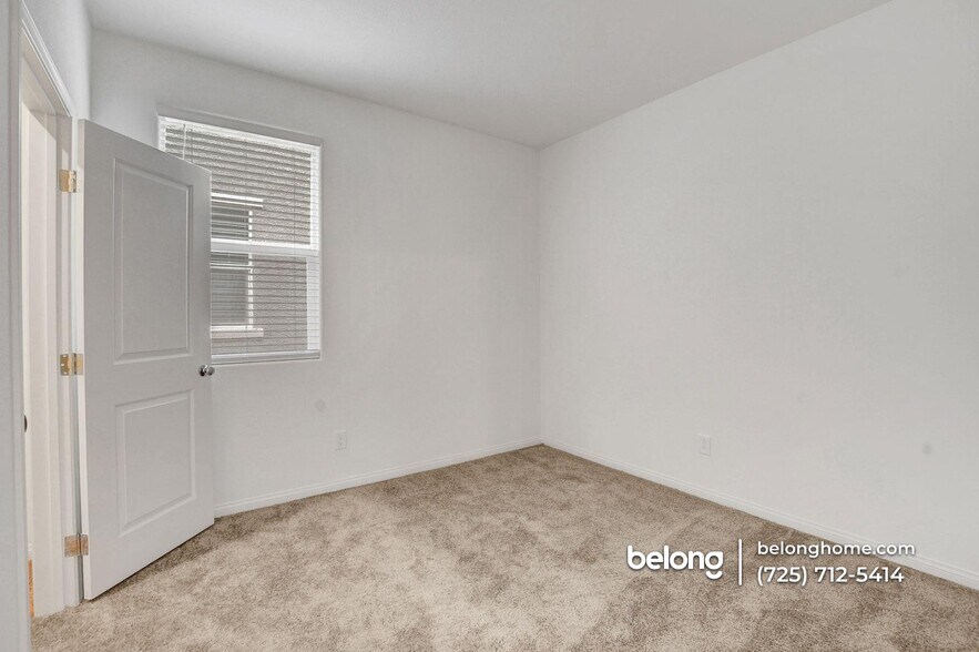 Building Photo - 4109 Nopal Serrano Ave