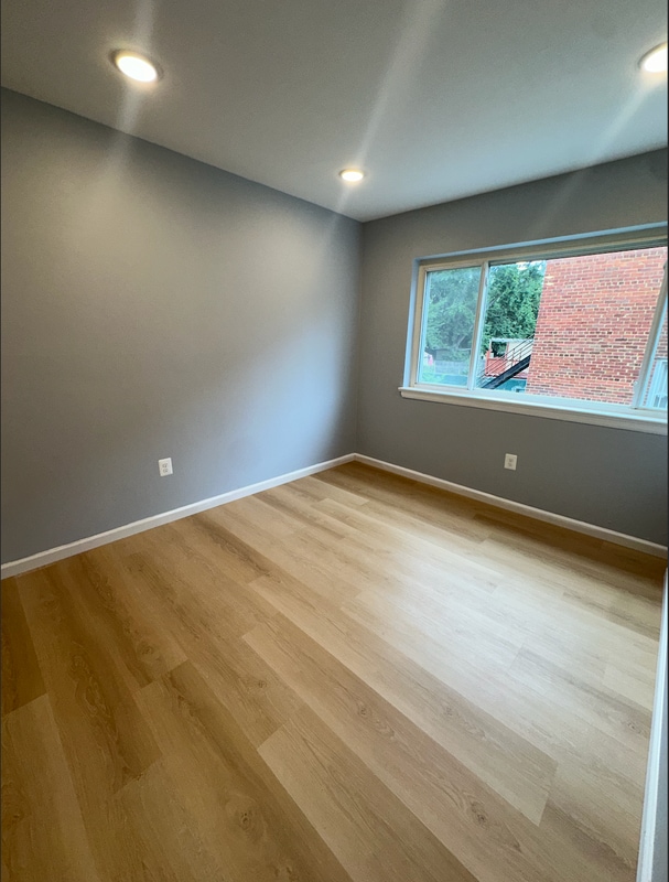 Building Photo - 4936 Nash St NE