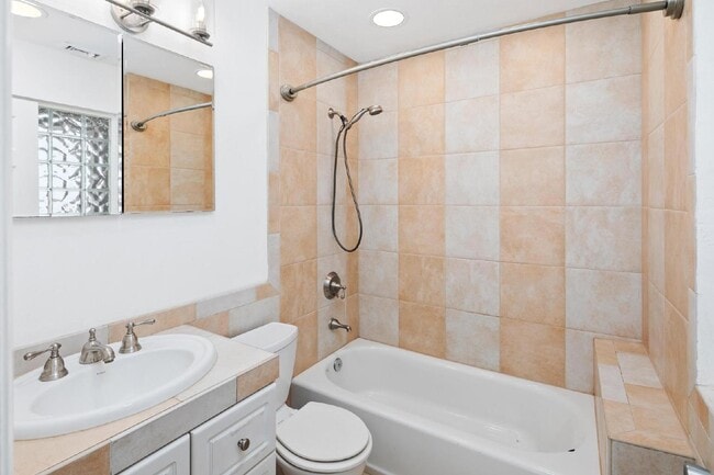Building Photo - Remodeled San Diego Gem: 2-Bedroom + Den H...