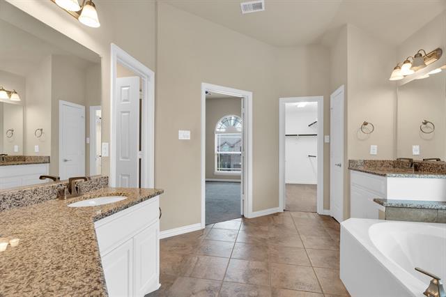 Building Photo - 234 Rossville Dr