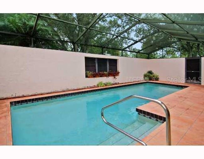 Building Photo - 2/2 Maintenance-Free Glen Oaks Courtyard Home with Private Pool
