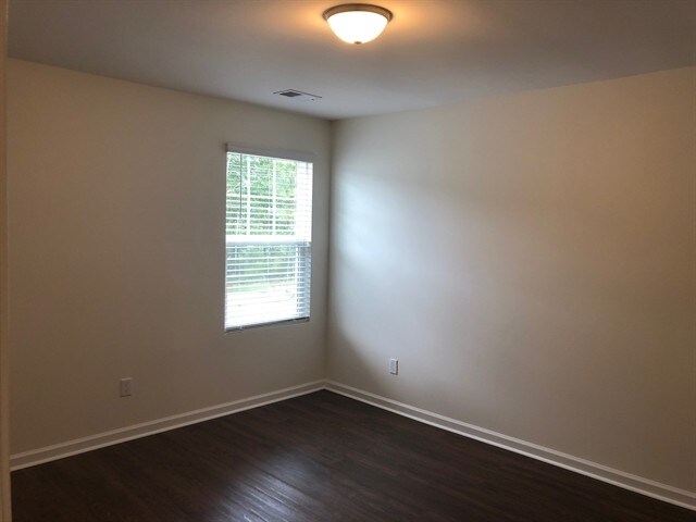 Building Photo - 212 Orion Way