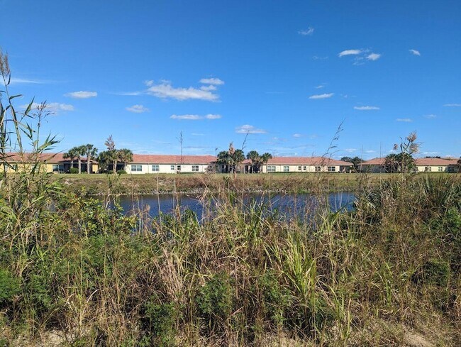 Building Photo - 10597 SW Vasari Way