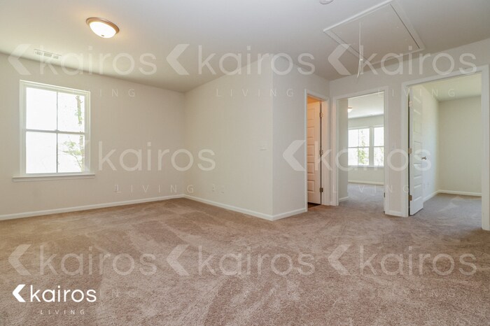 Building Photo - 247 Western Red Cedar Dr