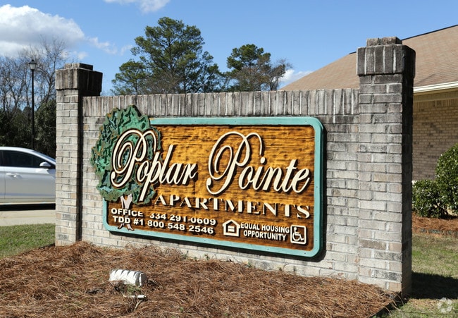 Building Photo - Poplar Pointe