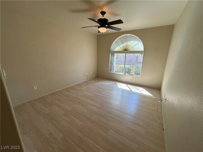 Building Photo - 11855 Portina Dr