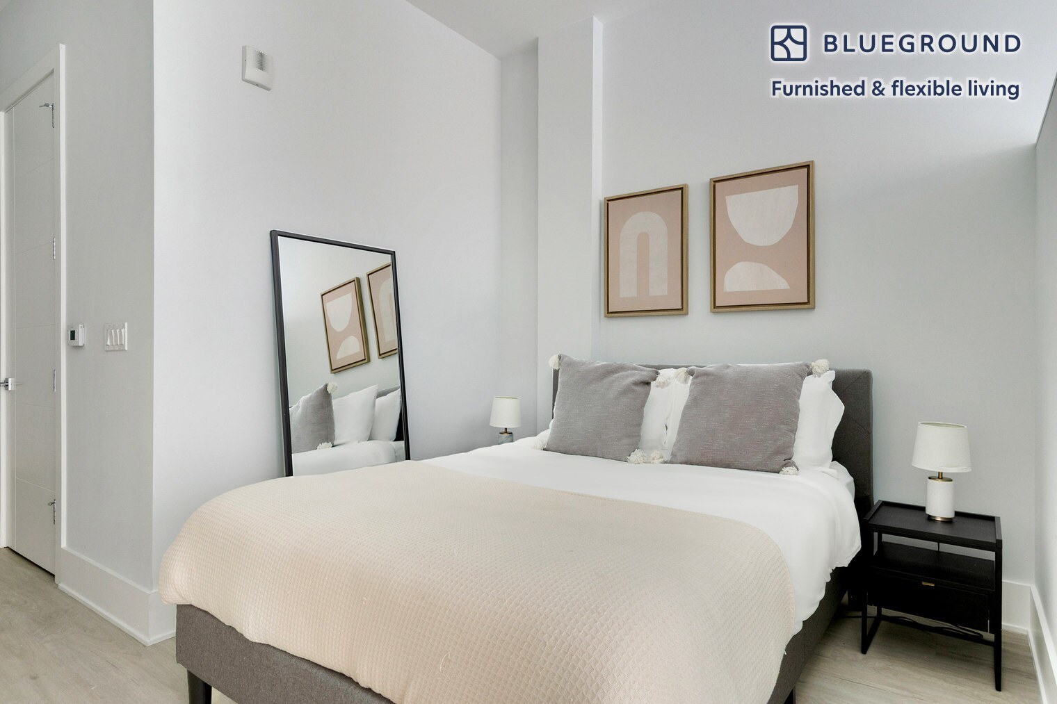 Building Photo - 812 W Adams St