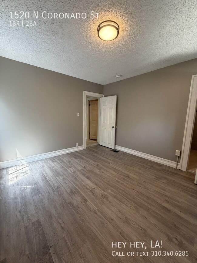 Building Photo - 1520 N Coronado St