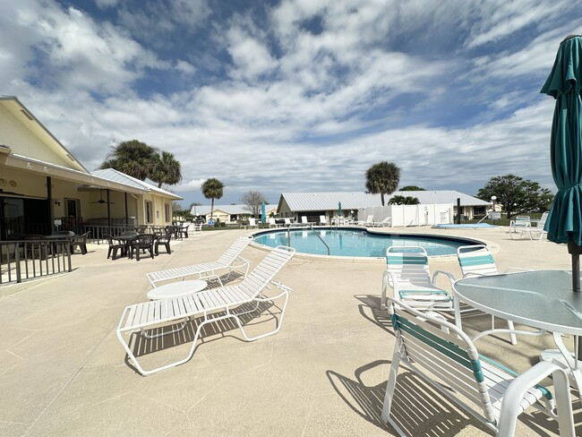 Club House Pool - 7723 SE Sugar Sand Cir