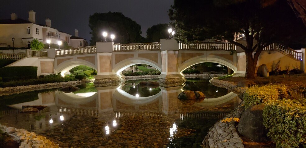 Renaissance walking bridge - 5532 Renaissance Ave