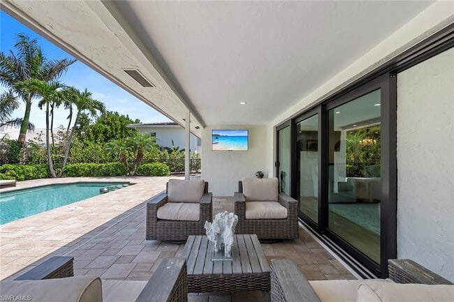 Building Photo - 4222 Crayton Rd