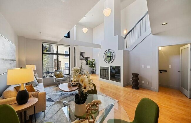 Building Photo - 725 Tehama St