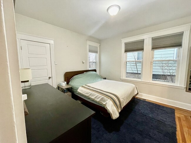 Building Photo - 53 Montvale St