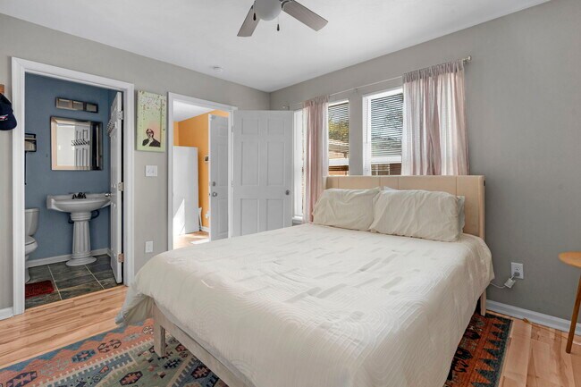 Building Photo - 2910 Mattox Dr