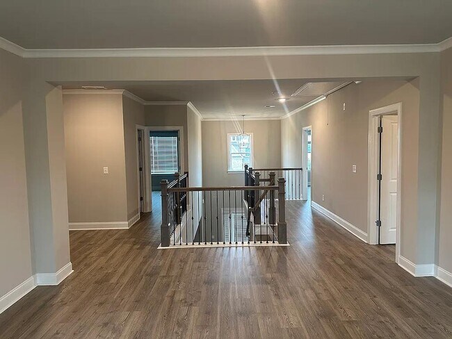 Building Photo - 1519 Windward Dr