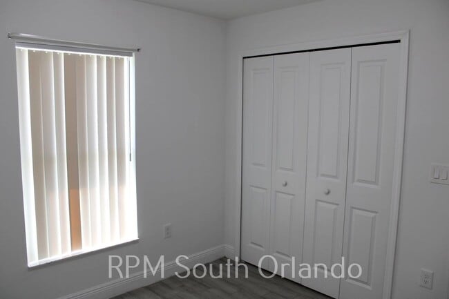 Building Photo - Beautiful 3-bedroom 2 bath single story home in SW Orlando near International Drive