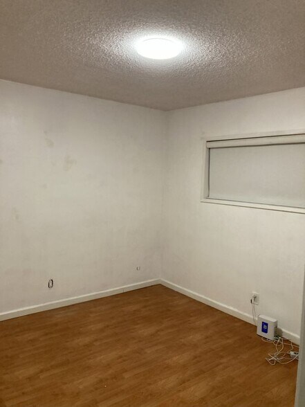 Building Photo - 4513 W 132nd St