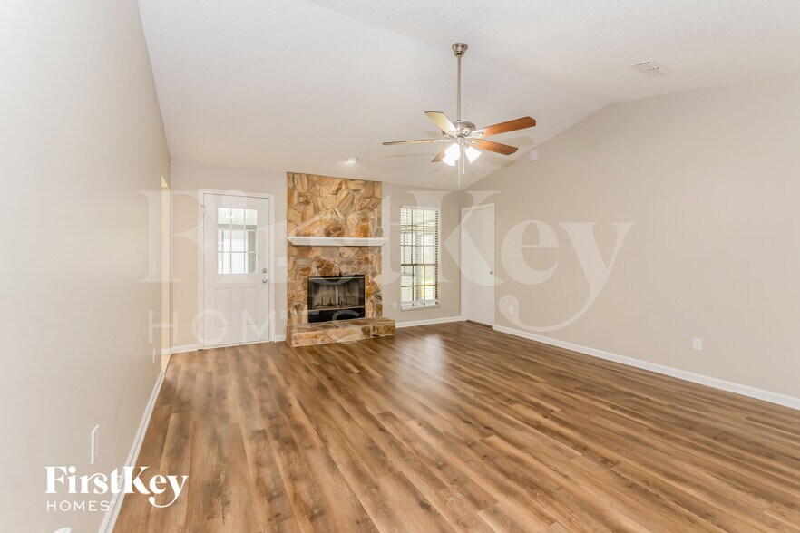 Building Photo - 1383 Mayberry Ln