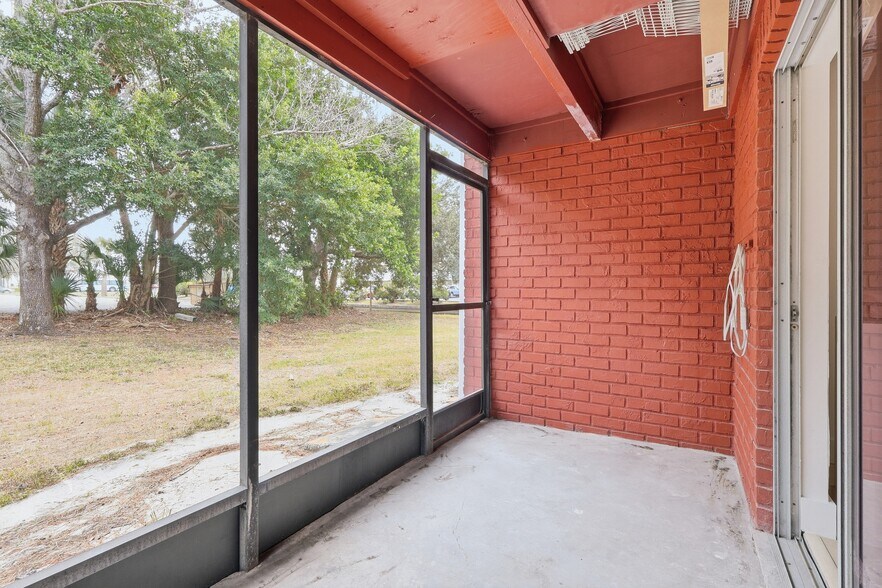 Building Photo - 1024 82nd Terrace N