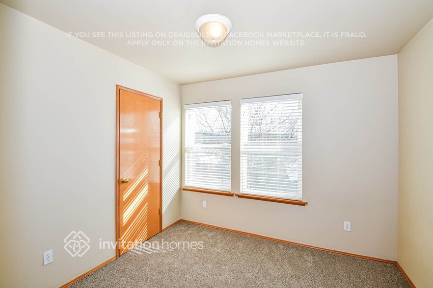 Building Photo - 409 Pine Ave