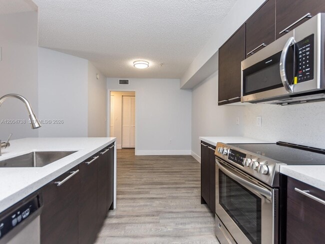 Building Photo - 2103 Renaissance Blvd